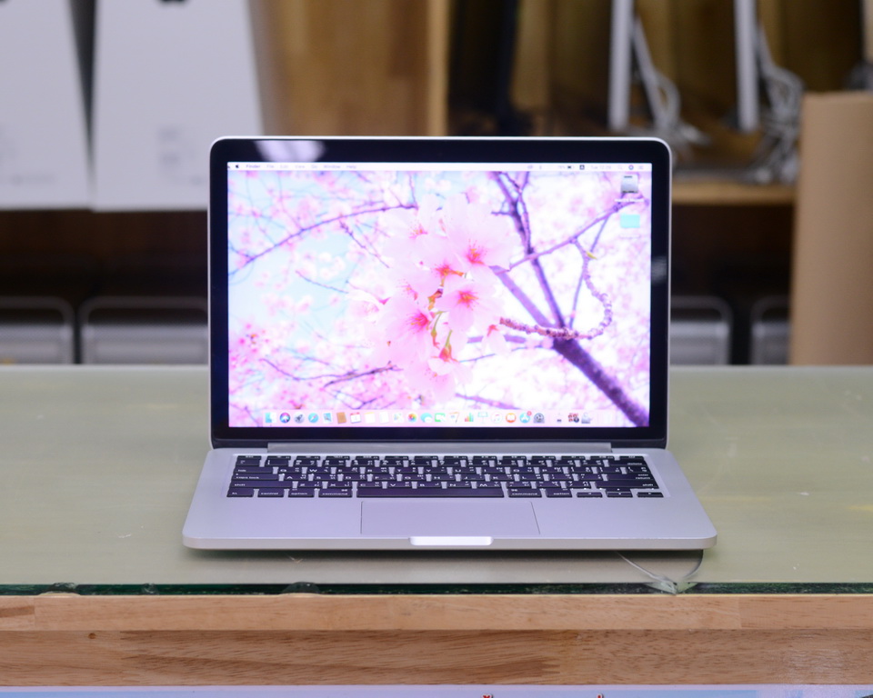2015 macbook pro 13 inch intel iris graphics 6100 review